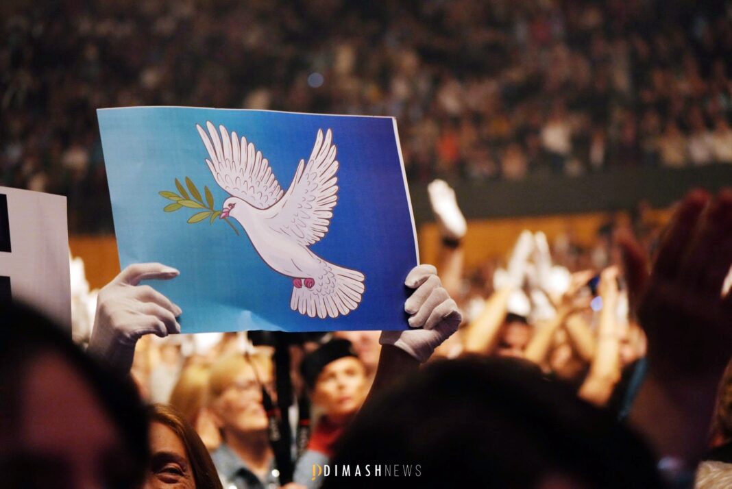 les fans de Dimash ont organisé une campagne spéciale lors du concert à Barcelone