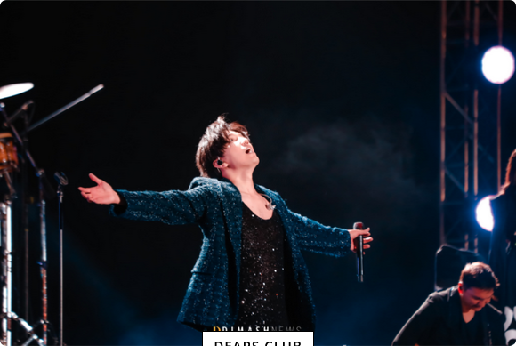 La presse égyptienne met en lumière la performance historique de Dimash aux Pyramides.