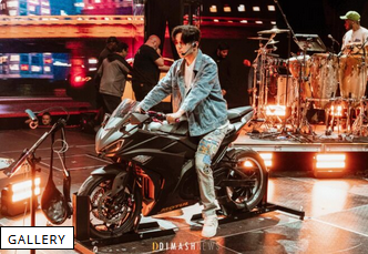 « Stranger » dans les coulisses, New York (5 octobre 2025)