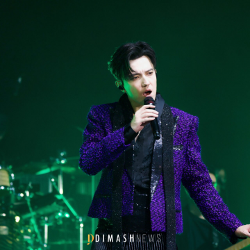 imageConcert &laquo; Stranger &raquo;, D&uuml;sseldorf (24 novembre 2024)